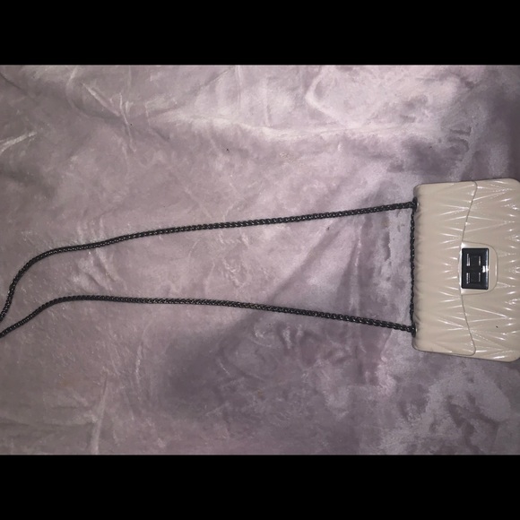 White crossbody and shoulder bag! - Picture 10 of 10